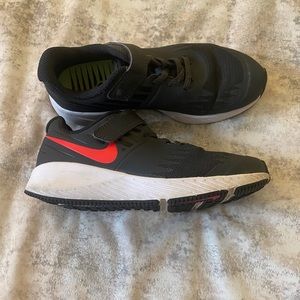 Nike black sneakers 1Y